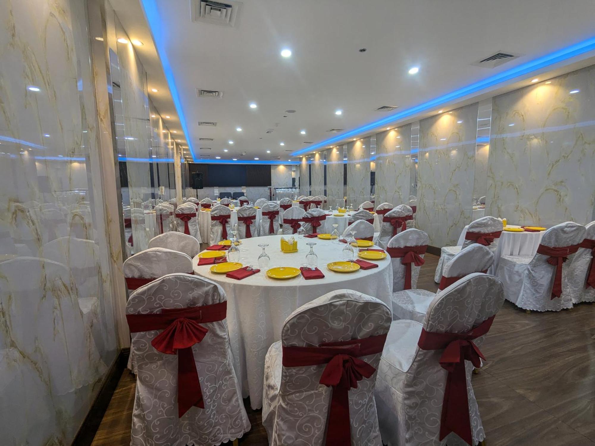 Fortune Atrium Hotel Dubai Exteriör bild